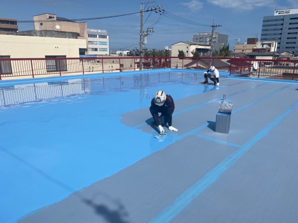 屋上防水作業